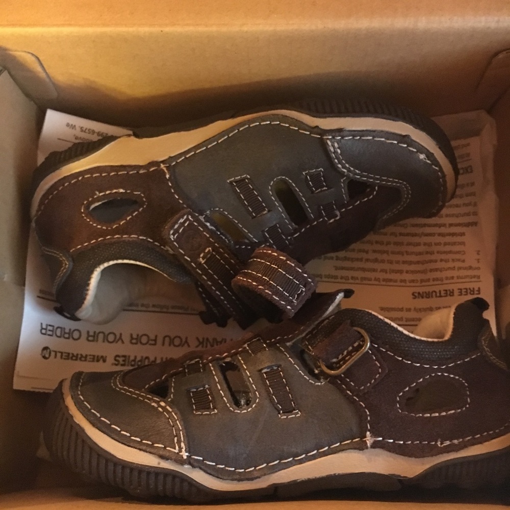 Stride Rite Toddler 8.5 W Dress Sandals